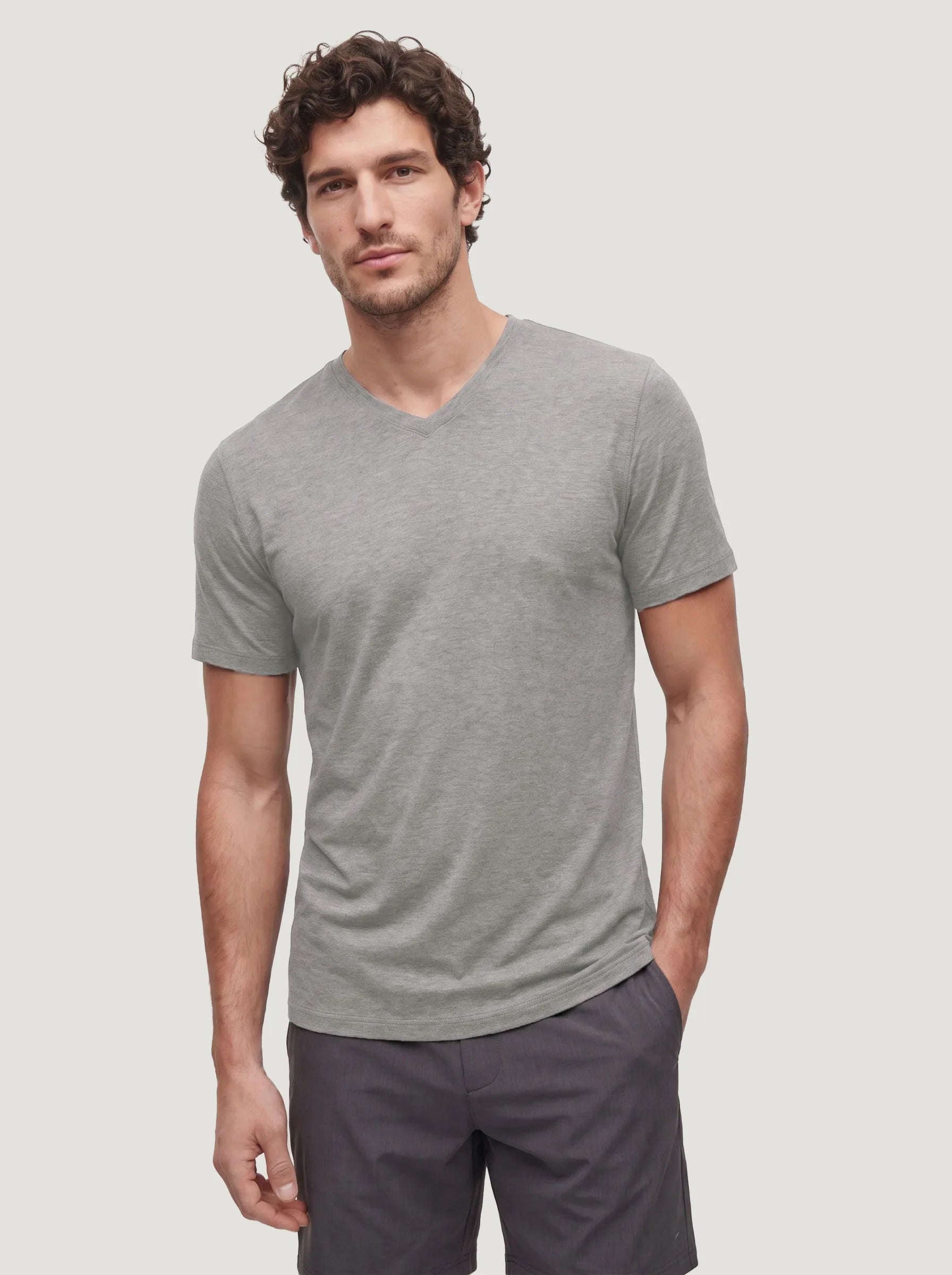 AirPace™ Performance V-Ausschnitt-T-Shirt — 6er-Pack